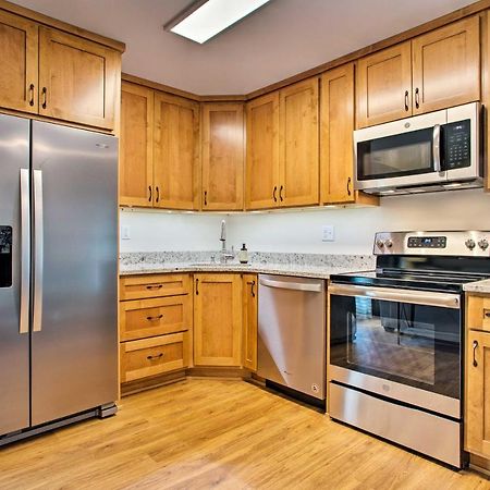 Newly Remodeled Apartment On Main Street In Saluda Ngoại thất bức ảnh
