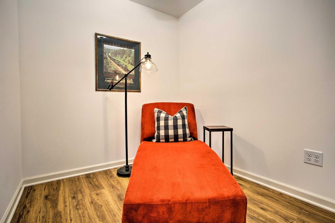 Newly Remodeled Apartment On Main Street In Saluda Ngoại thất bức ảnh